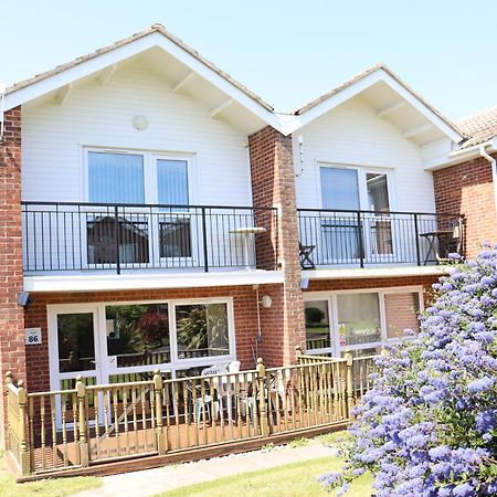 Вилла Corton Retreats At Waterside Park Экстерьер фото