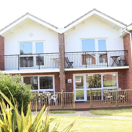 Вилла Corton Retreats At Waterside Park Экстерьер фото